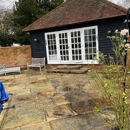 Retreats At Stansted Manor Villa Hallingbury Exterior foto