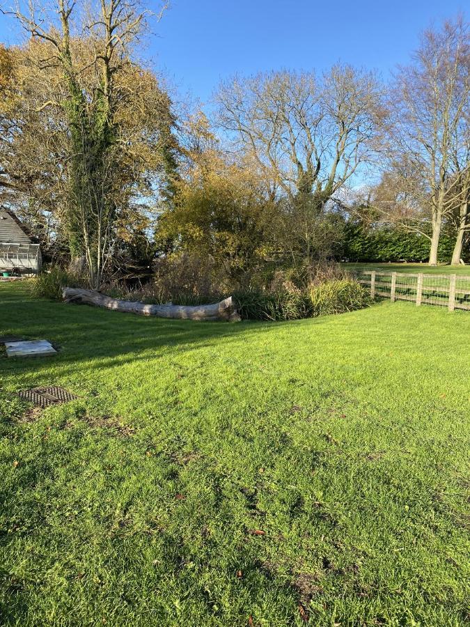 Retreats At Stansted Manor Villa Hallingbury Exterior foto